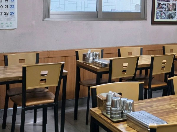 담양군 창평원조시장국밥 내부 인테리어