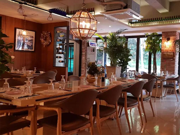 동해시 덕취원 내부 인테리어