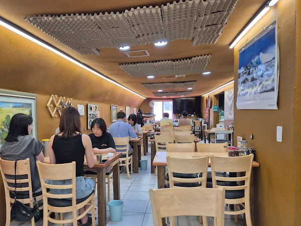 원주시 명랑막국수 내부 인테리어