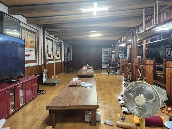 청주시 상당구 상주집 내부 인테리어