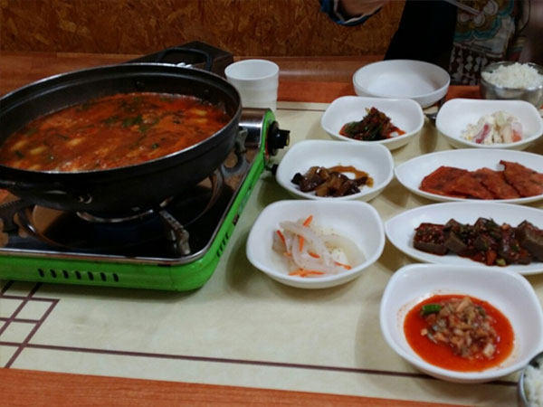 충주시 종로식당 내부 인테리어