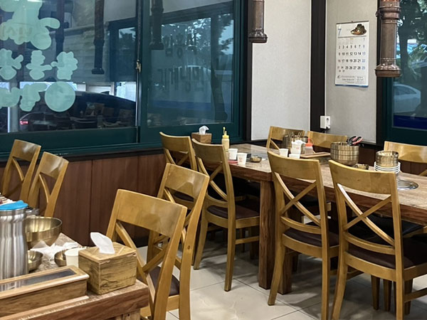 제천시 강박사냉면숯불갈비 내부 인테리어