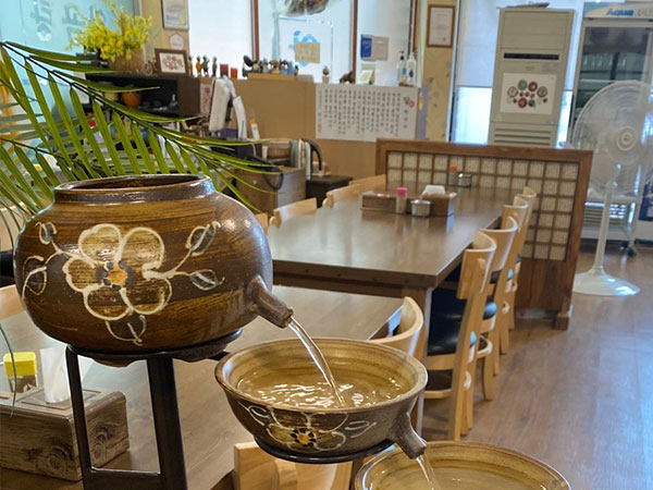 부여군 왕곰탕 내부 인테리어