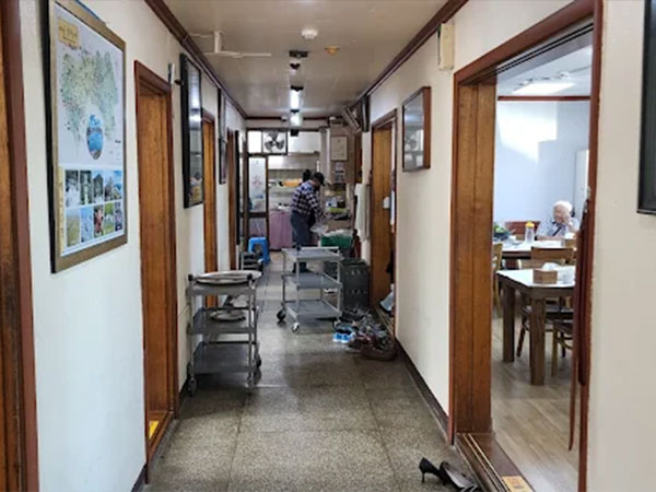 예산군 양어장집 내부 인테리어