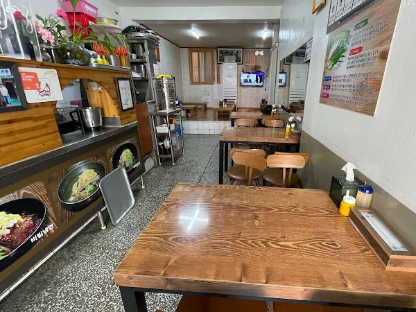 중구 대성밀냉면 내부 인테리어