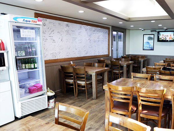 해운대구 기와집대구탕 내부 인테리어