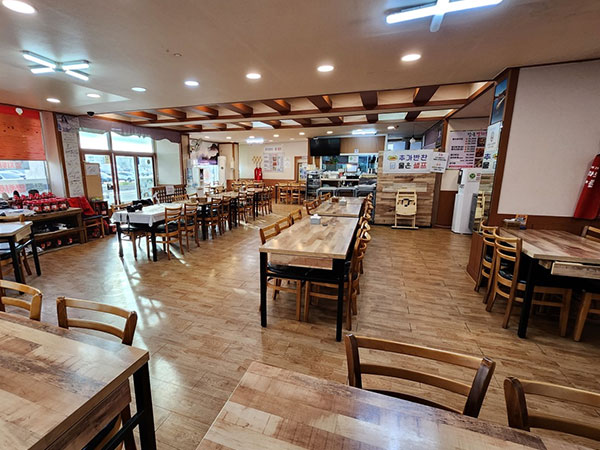 기장군 장군멸치회촌 내부 인테리어