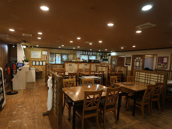 순천시 향토정 내부 인테리어