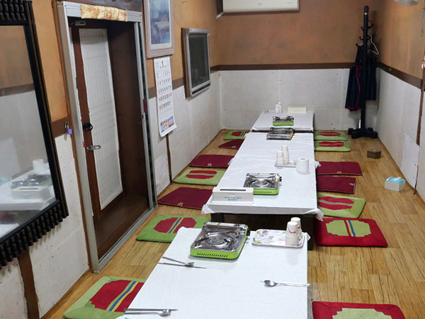 중구 학선식당 내부 인테리어