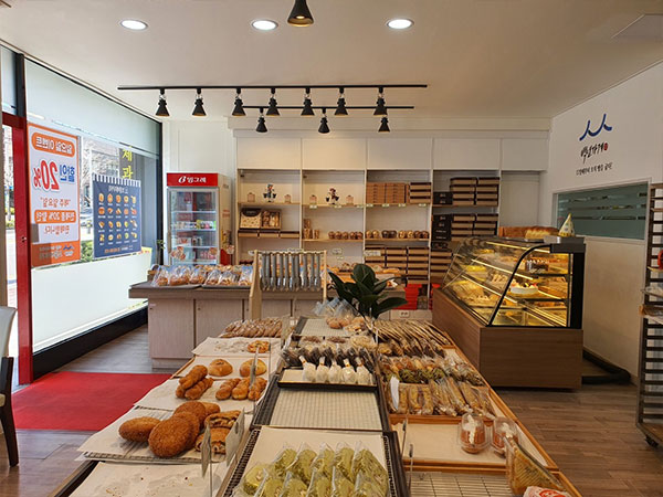 익산시 보름베이커리 내부 인테리어