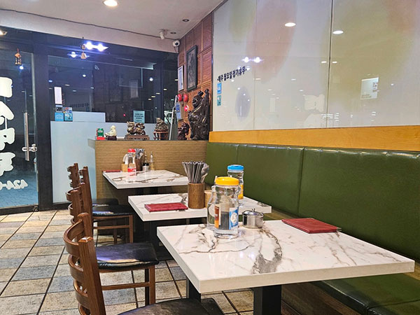 중구 태산만두 내부 인테리어
