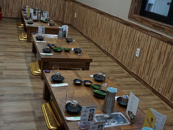 동구 신암 태양칼국수 내부 인테리어