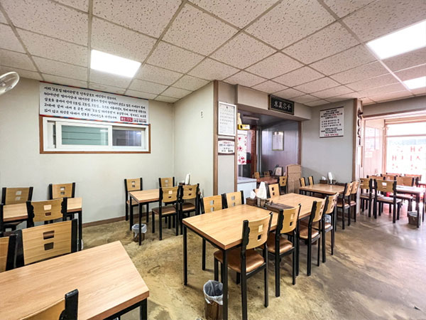 수성구 2호집돼지국밥 내부 인테리어