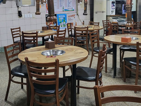 서구 원조서울아나고 내부 인테리어