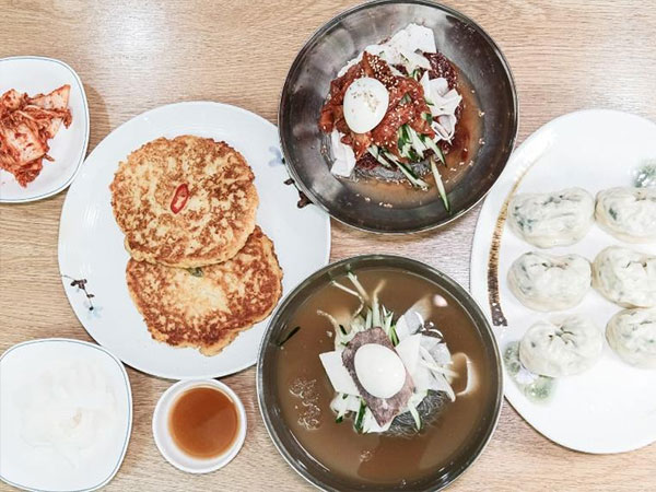 서대문구 청송본관함흥냉면 대표 음식