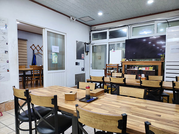 서귀포시 자리돔횟집 내부 인테리어