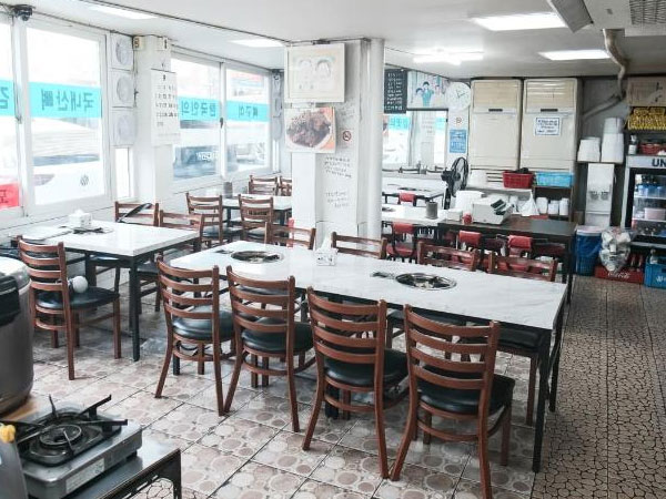 은평구 태조대림감자국 내부 인테리어