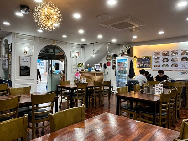 포항시 남구 삼육식당 내부 인테리어