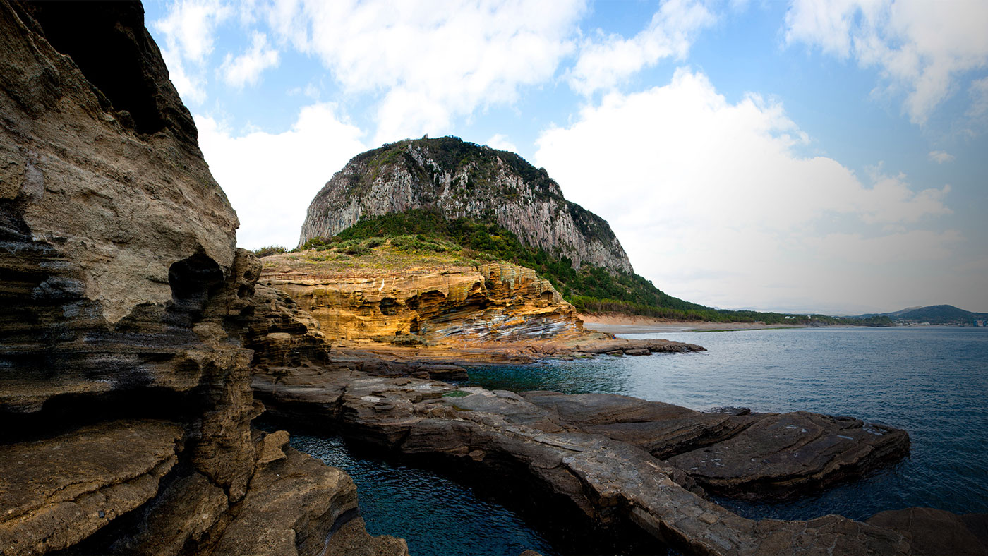제주 서귀포 산방산 (濟州 西歸浦 山房山): 명승 제77호
