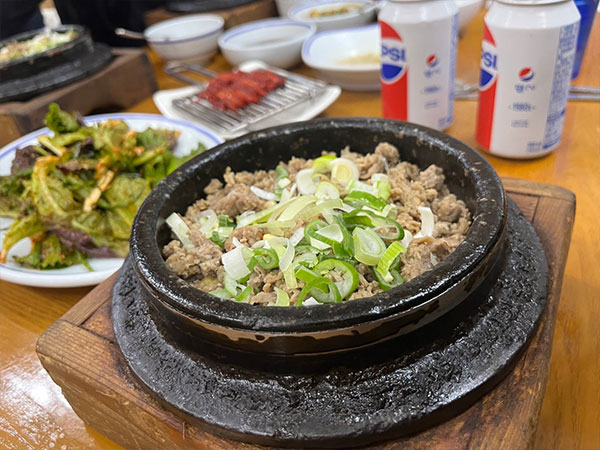 반야돌솥밥 소고기 돌솥밥