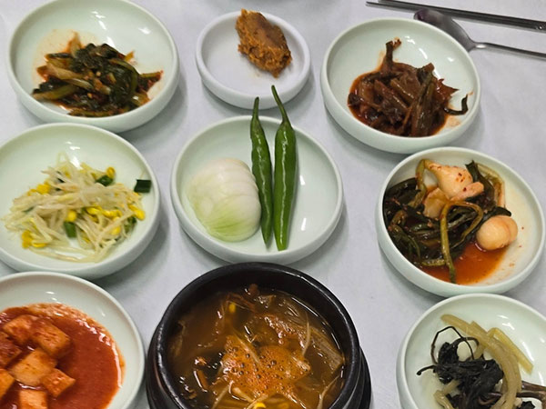 전남식당 밑반찬