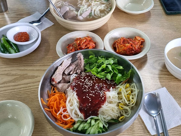 골막식당 비빔국수