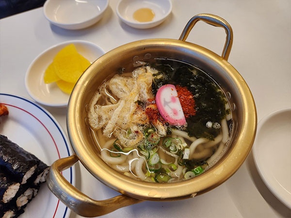 충무할매김밥 본점 우동